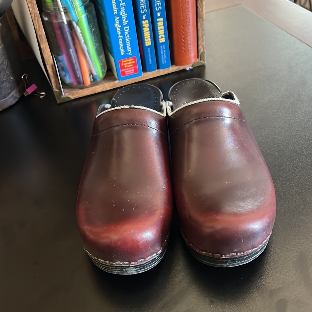 Dansko Open Back Clogs In Excellent Condition (Si… - image 8
